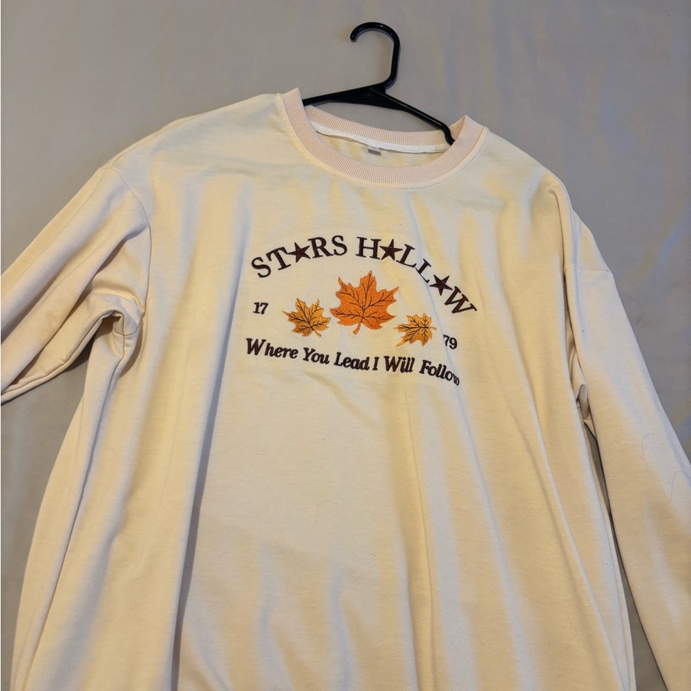 Cream Stars Hollow Sweatshirt